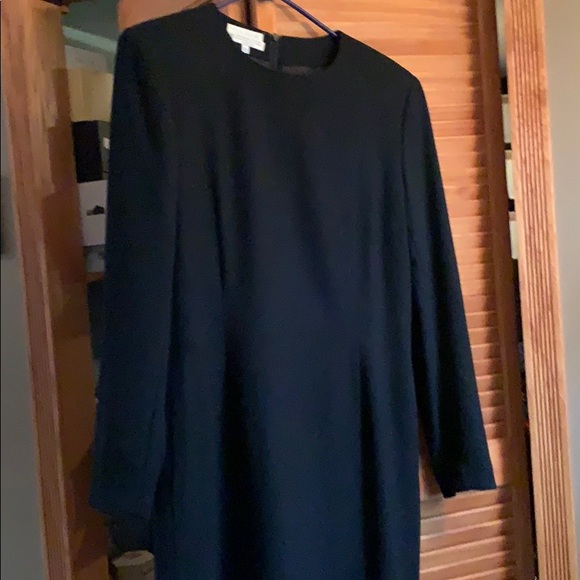 Long sleeve black dress by JoS A Bank sz 12 EUC - Picture 4 of 8